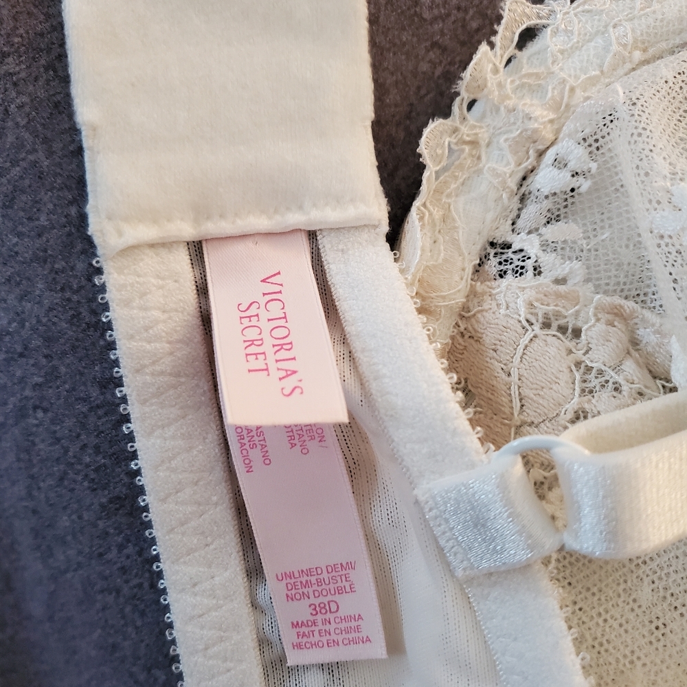 Victoria's Secret unlined demi